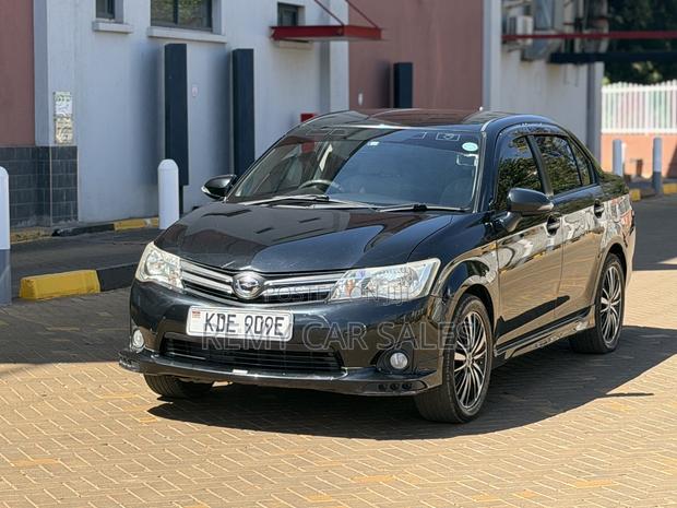 Toyota Axio 2014 Black