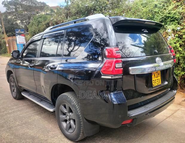 Toyota Land Cruiser Prado 2015 Black