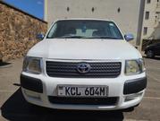 Toyota Succeed 2010 White for sale