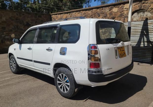 Toyota Succeed 2010 White