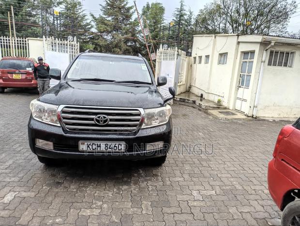 Toyota Land Cruiser 4.6 V8 ZX 2018 Black