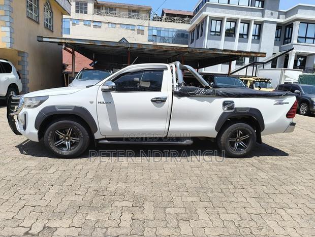Toyota Hilux Revo Single Cab Deisel 2.4 RWD 2017 White