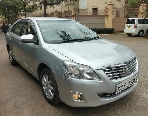 Toyota Premio 2011 Silver