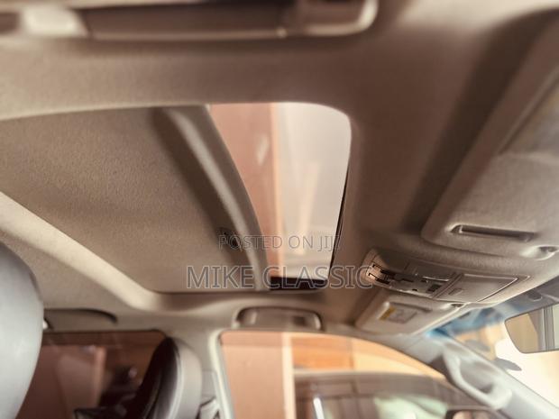 Toyota Land Cruiser Prado 2.8 2019 Pearl