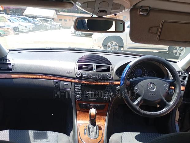 Mercedes-Benz E280 2010 Black