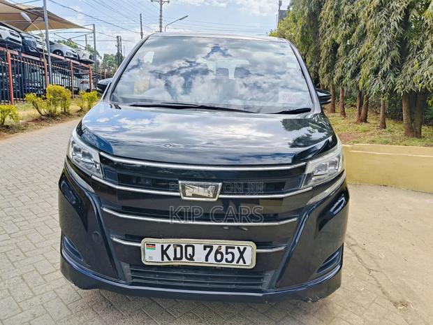 Toyota Noah 2.0 FWD (7 Seater) 2017 Black
