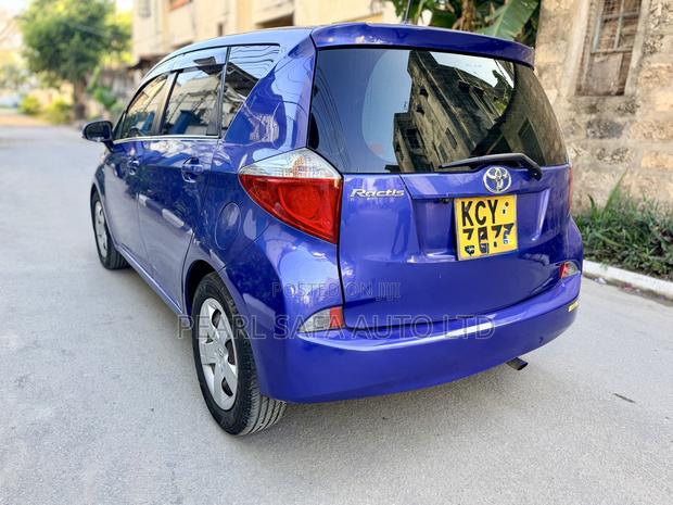 Toyota Ractis 1.5 FWD 2013 Blue