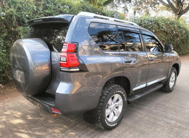 Toyota Land Cruiser Prado 2.8 2020 Gray