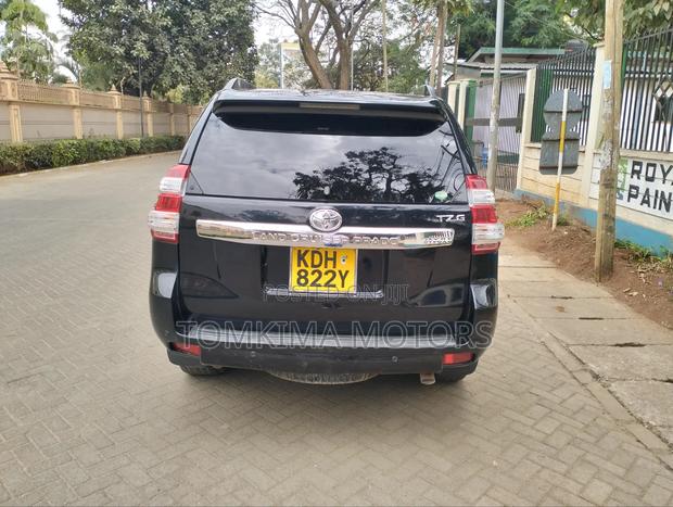 Toyota Land Cruiser Prado 2016 Black