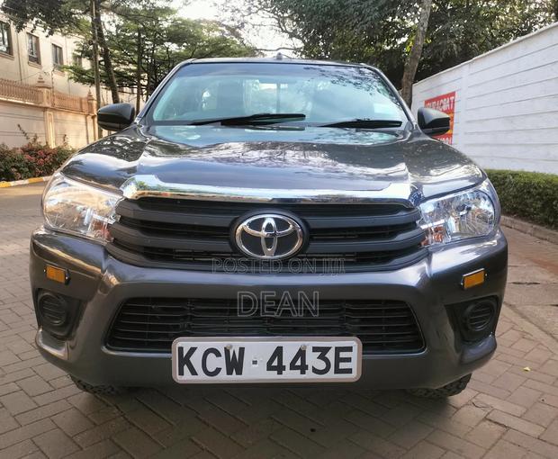 Toyota Hilux 2019 Black
