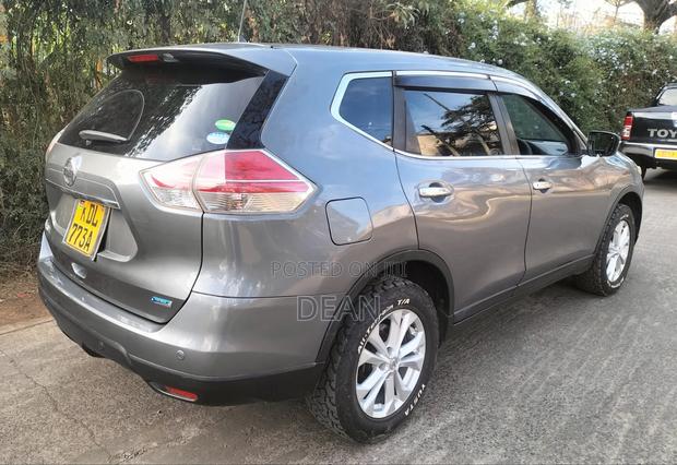 Nissan X-Trail 2015 Gray