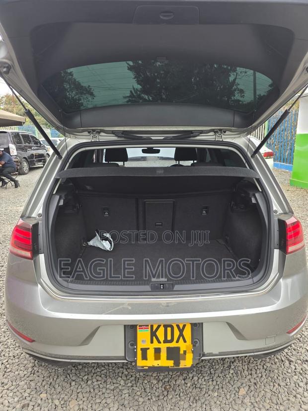 Volkswagen Polo 2018 Silver