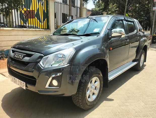 Isuzu D-MAX 2022 Gray