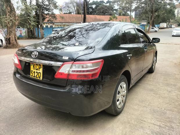Toyota Premio 2011 Black
