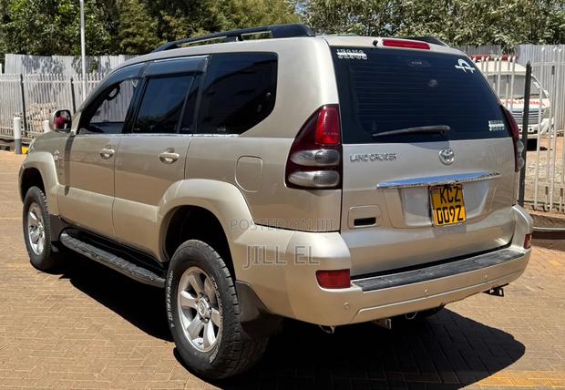 Toyota Land Cruiser Prado 2006 Beige
