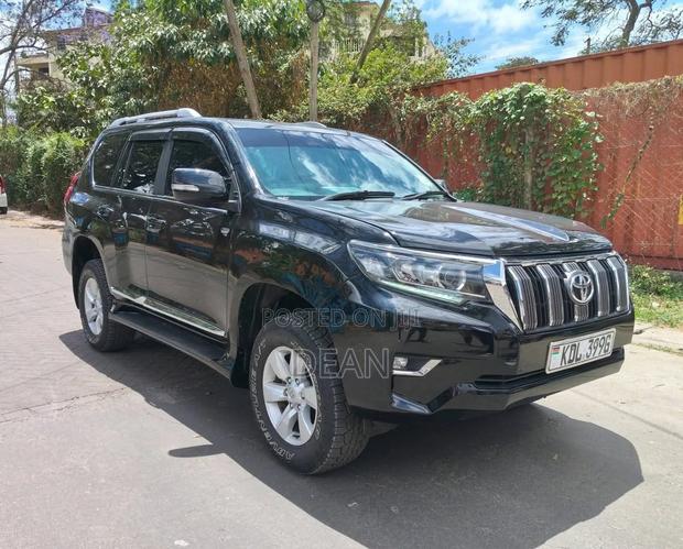 Toyota Land Cruiser Prado 2016 White