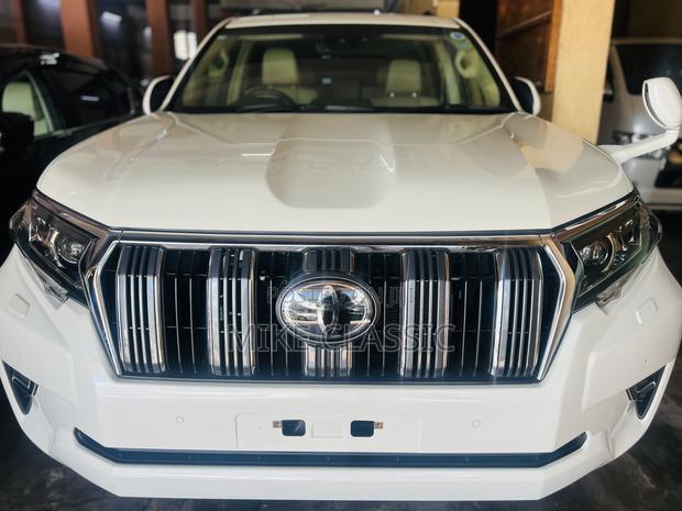 Toyota Land Cruiser Prado 2.8 2019 Pearl
