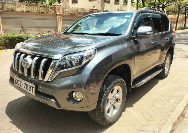 Toyota Land Cruiser Prado 2013 Gray