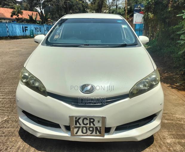 Toyota Wish 2011 White