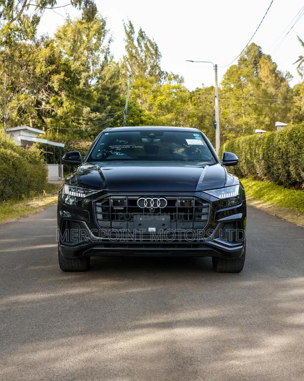 Audi Q8 2021 Matt Black