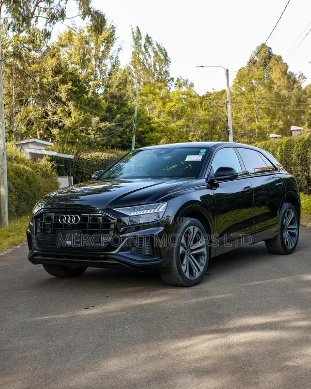 Audi Q8 2021 Matt Black