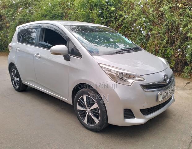 Toyota Ractis 2016 Silver