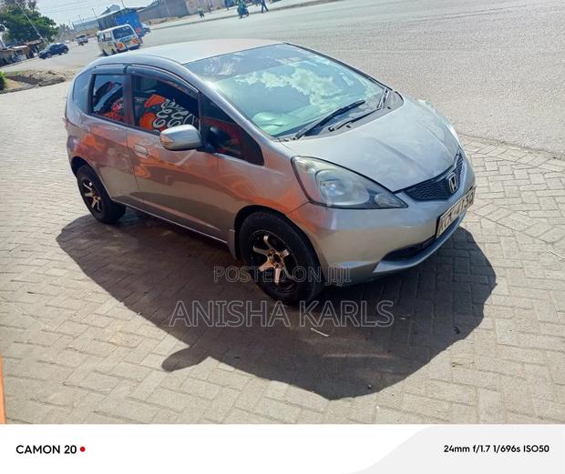 Honda Fit 2011 Silver
