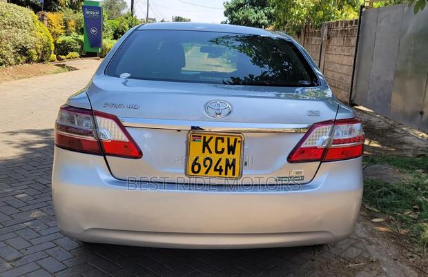 Toyota Premio 1.8 FWD 2012 Silver