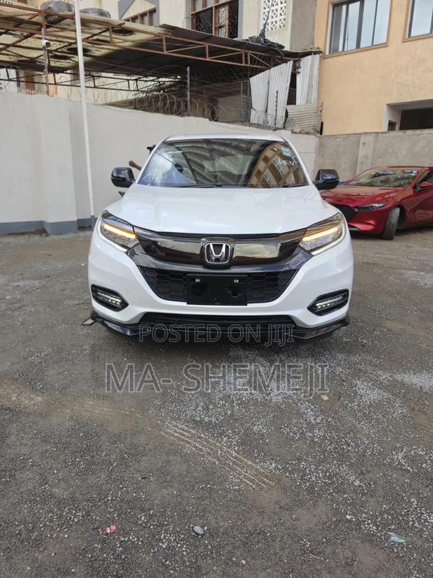Honda Vezel 1.5 2WD 2020 Pearl