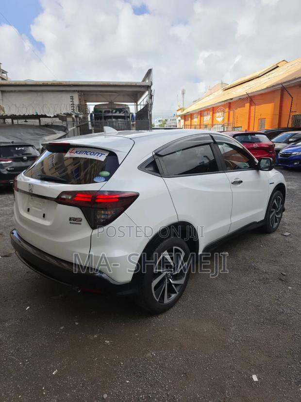 Honda Vezel 1.5 2WD 2020 Pearl