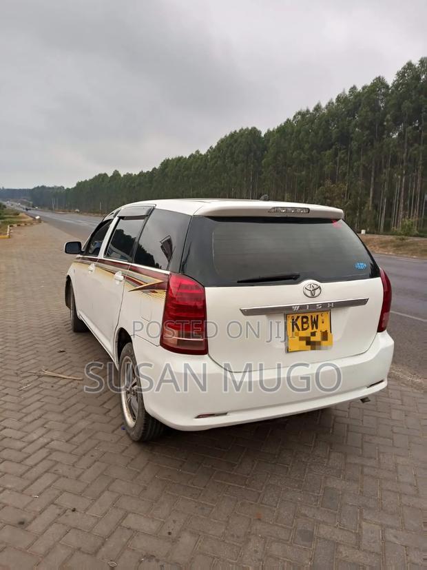 Toyota Wish 2005 Silver