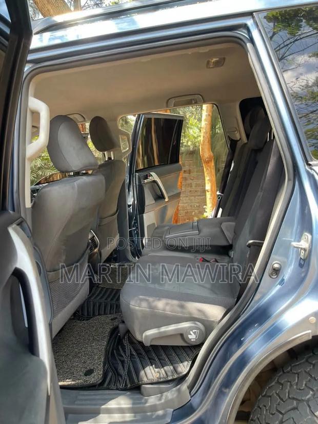 Toyota Land Cruiser Prado 2010 Blue