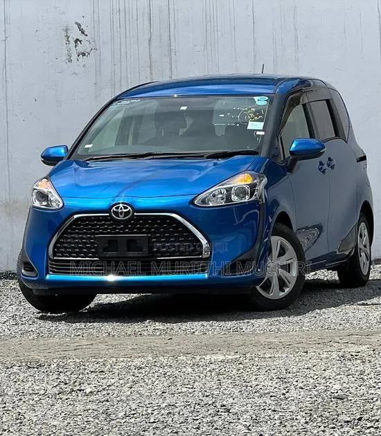 Toyota Sienta 2019 Blue