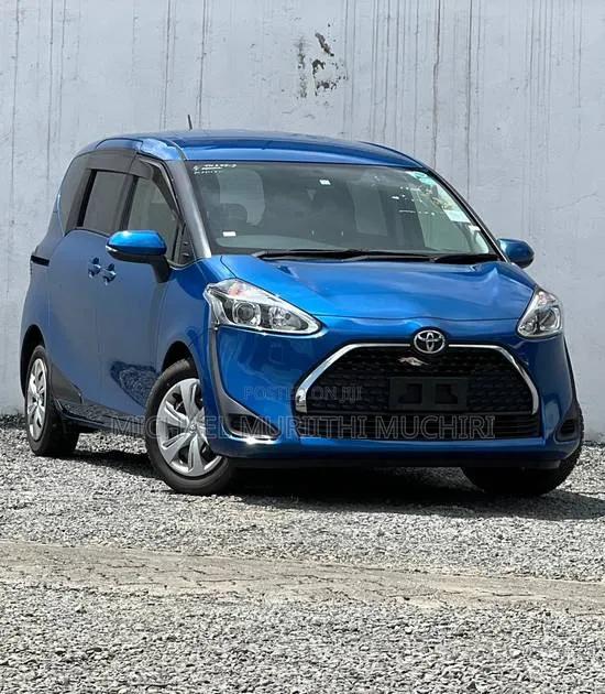 Toyota Sienta 2019 Blue