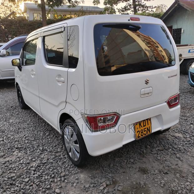 Suzuki Wagon R 660 Petrol FWD 2018 White