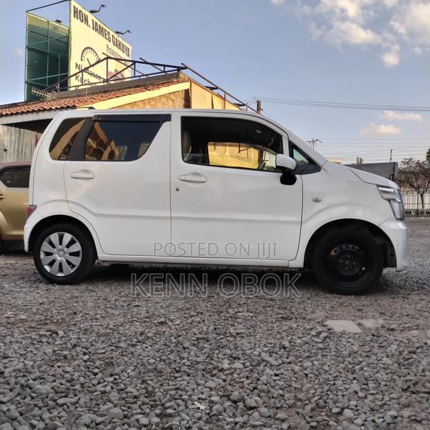 Suzuki Wagon R 660 Petrol FWD 2018 White