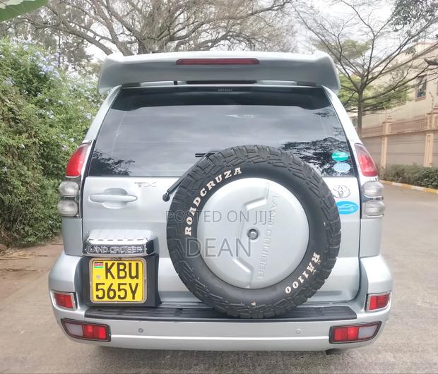 Toyota Land Cruiser Prado 2006 Silver