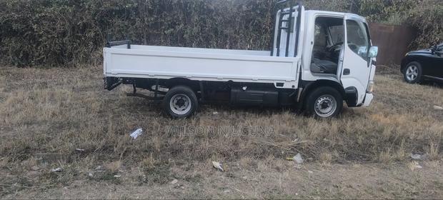 Toyota Dyna 2007 White