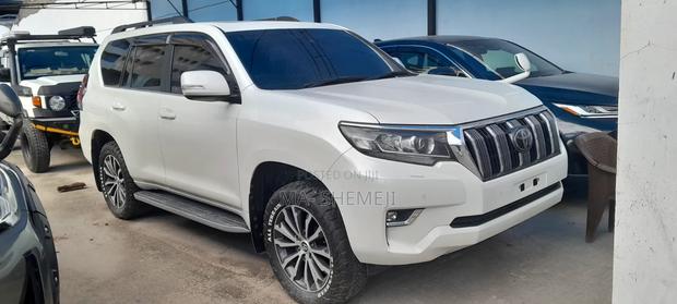Toyota Land Cruiser Prado 2.8 2019 Pearl