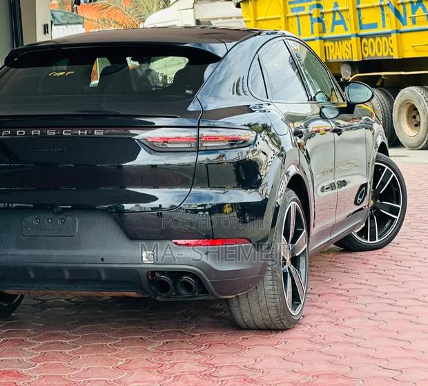 Porsche Cayenne Base AWD 2020 Black