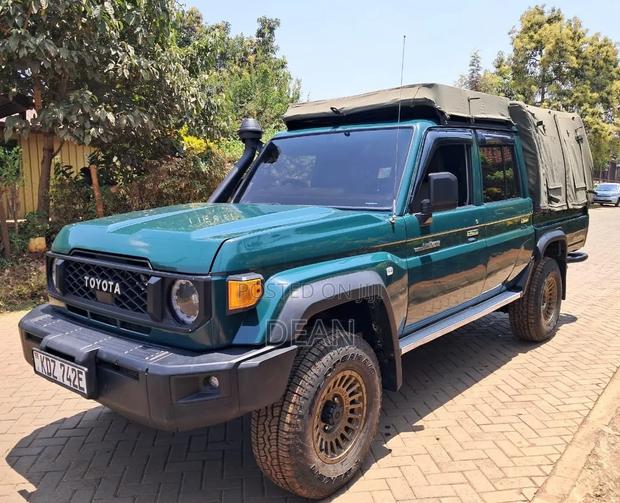 Toyota Land Cruiser 2014 Green