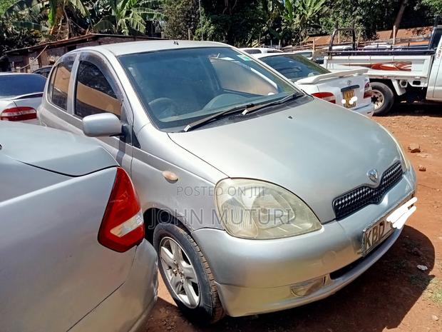Toyota Vitz 2003 Gold