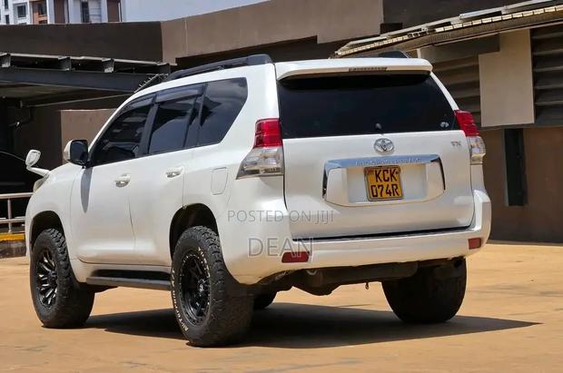 Toyota Land Cruiser Prado 2009 White