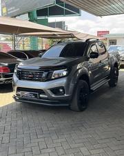 Nissan Navara 2021 Gray for sale