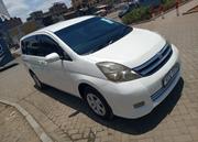 Toyota ISIS 2012 White for sale