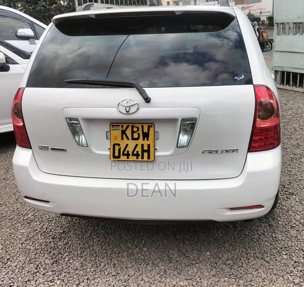 Toyota Corolla Fielder 2006 White