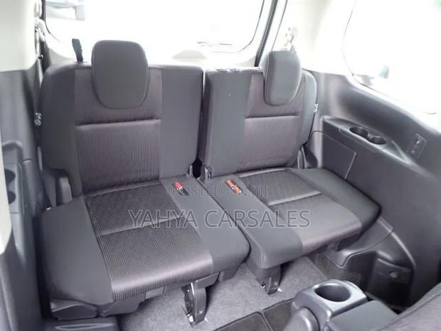 Nissan Serena 2019 White
