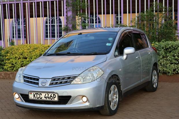Nissan Tiida 2008 Silver