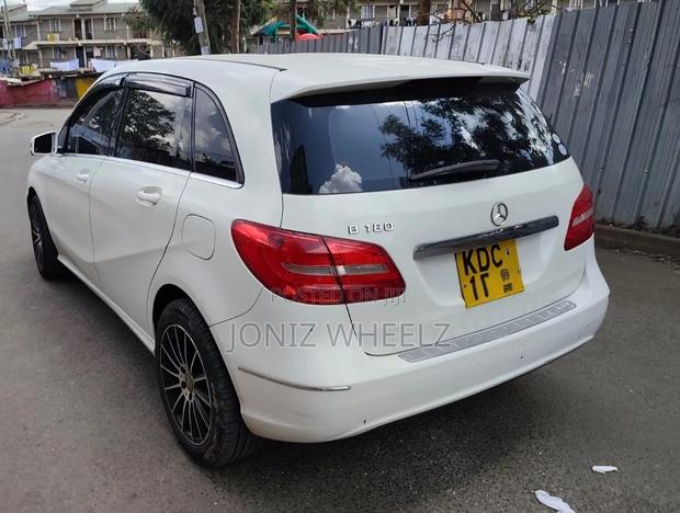 Mercedes-Benz B-Class B180 Petrol 2014 White