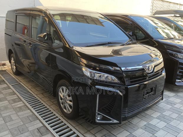 Toyota Voxy X 2WD 7-Seater 2019 Black